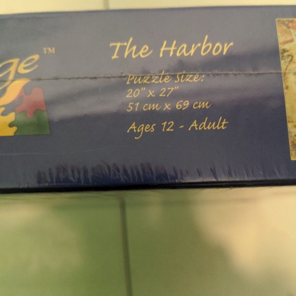 New 1000 piece sealed puzzle The Harbor Classic Collage vintage 2002 - Picture 4 of 5